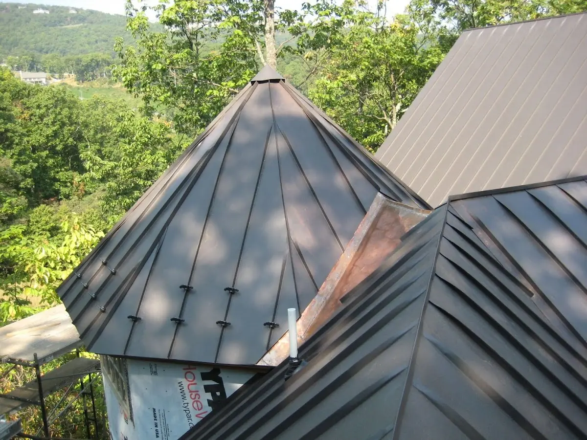 Professional Roof Tarp Installation by Craftsman Roofing in Glendale